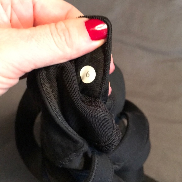 Lululemon tank - Picture 3 of 3